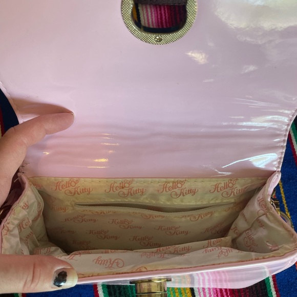 Hello Kitty Purse. Y2K. Super cute. - Picture 5 of 5